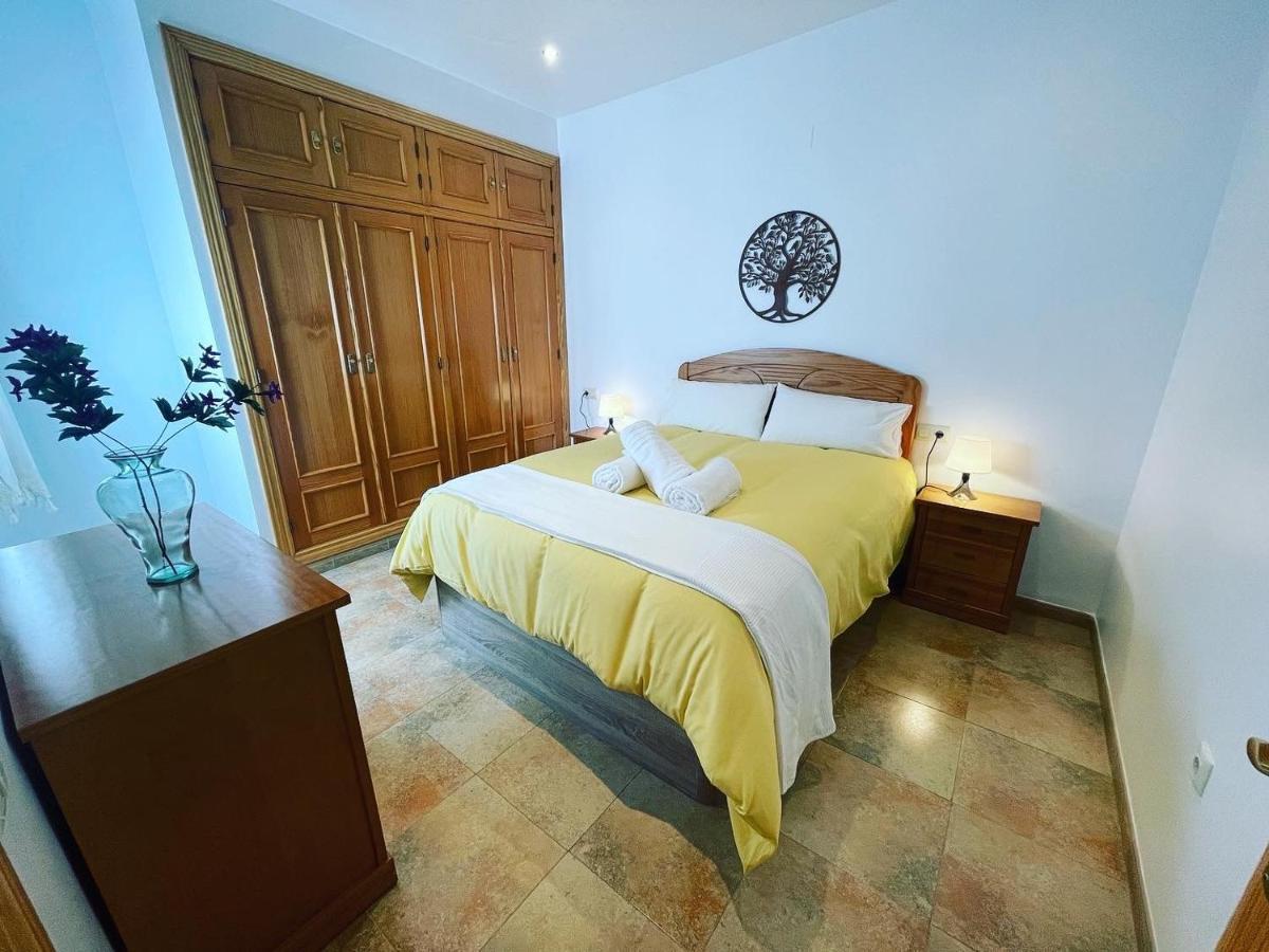 Apartamentos Colon Pondos לינארס מראה חיצוני תמונה